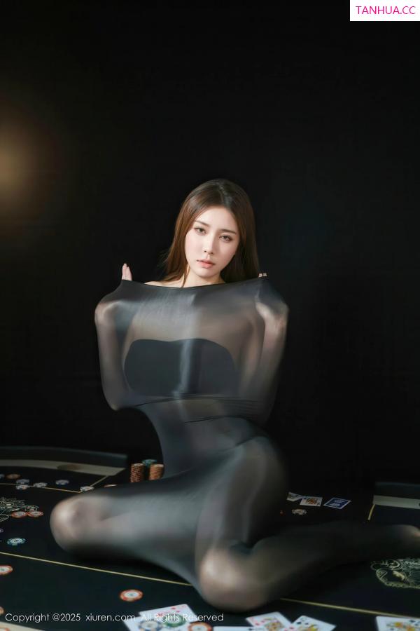   [XiuRen]高清写真图 2025.09.01 No.10713 悦兮 连体黑丝袜第3张图片